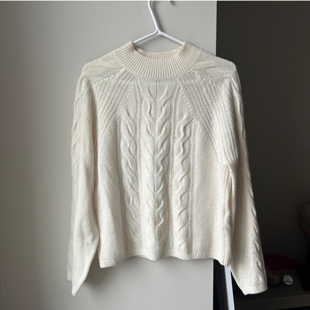 Banana Republic Cream Cable Knit Sweater